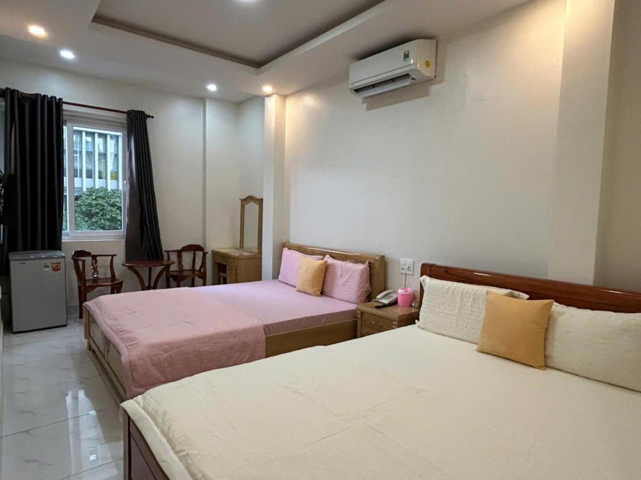Ngoi Sao Nho Hotel Хошимин Экстерьер фото