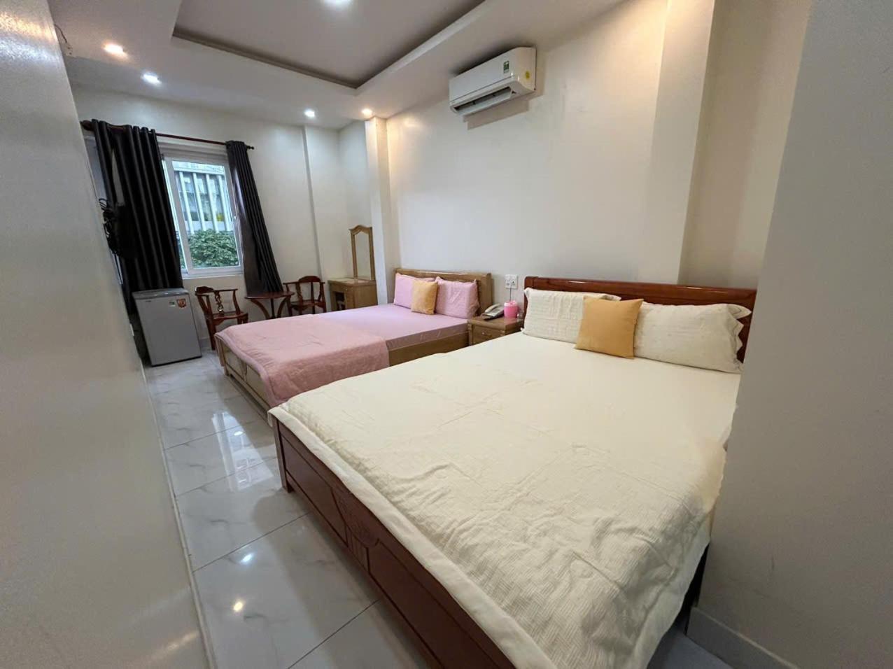 Ngoi Sao Nho Hotel Хошимин Экстерьер фото