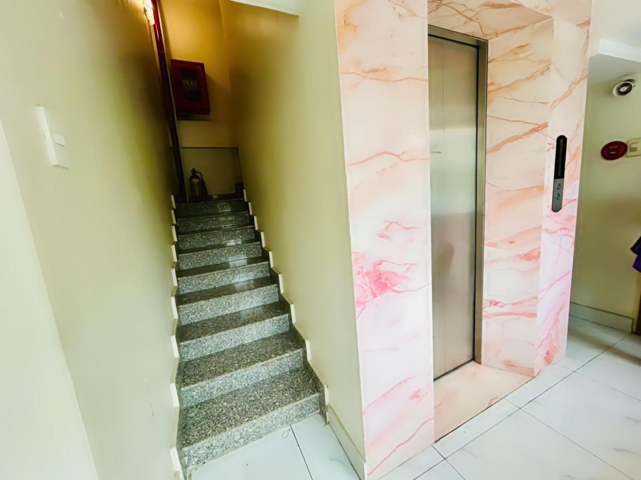 Ngoi Sao Nho Hotel Хошимин Экстерьер фото