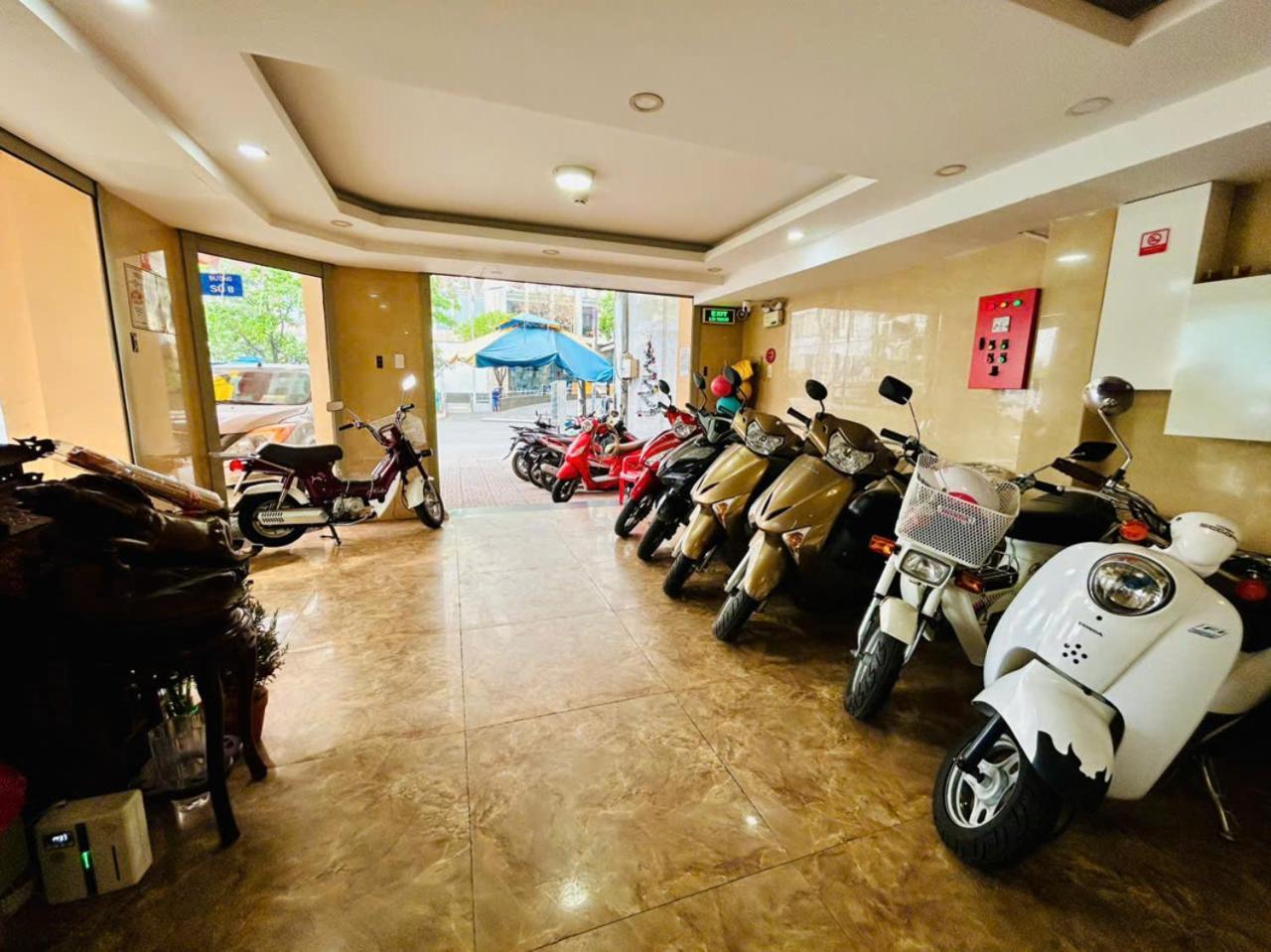Ngoi Sao Nho Hotel Хошимин Экстерьер фото