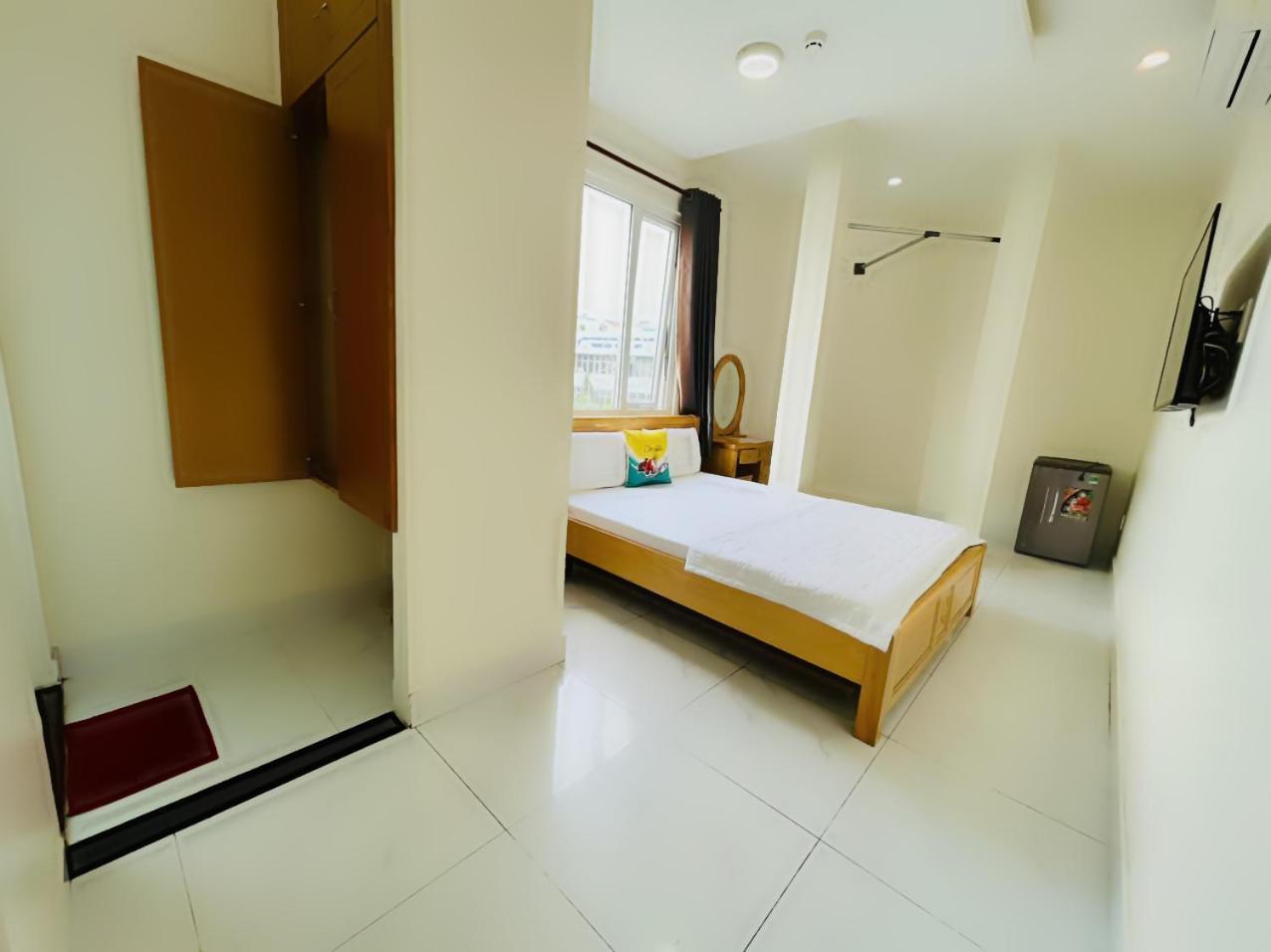 Ngoi Sao Nho Hotel Хошимин Экстерьер фото