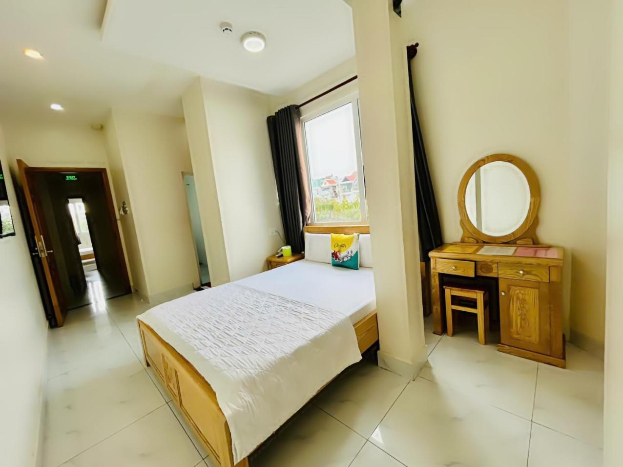 Ngoi Sao Nho Hotel Хошимин Экстерьер фото